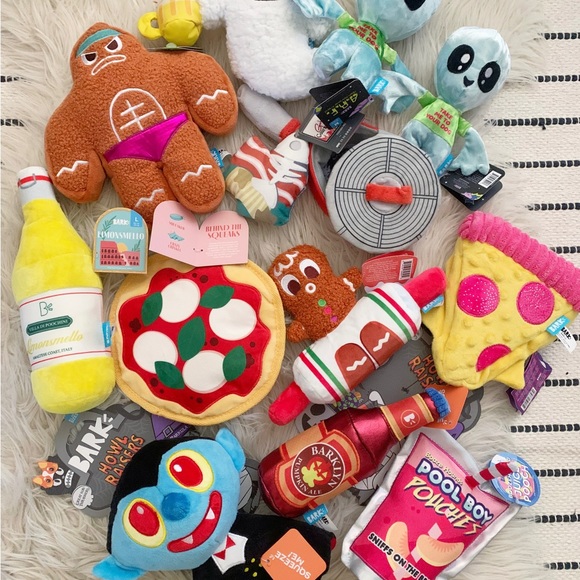 (SOLD) 12 NWT Bundle of Dog Toys - Picture 4 of 6
